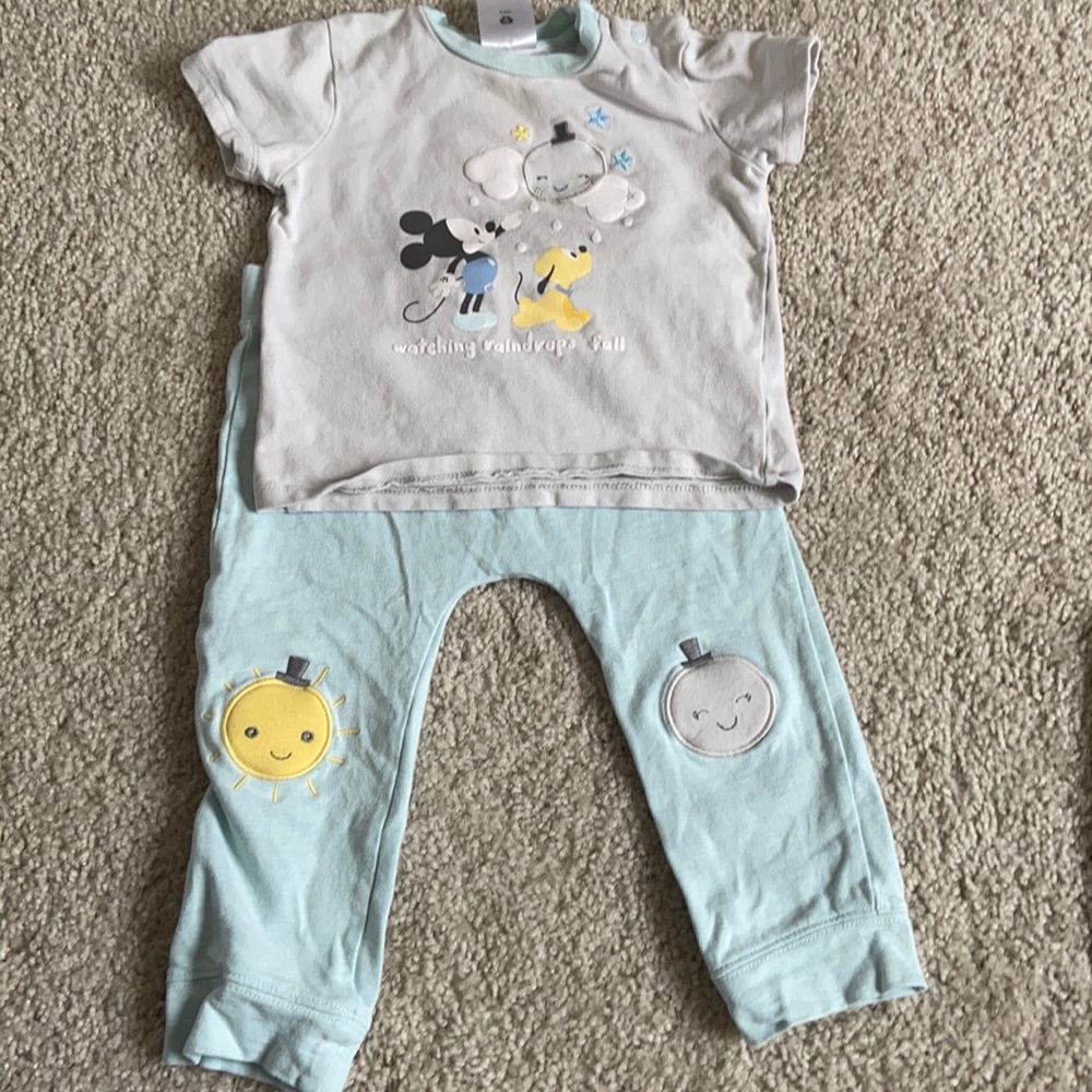 Disney top and bottom